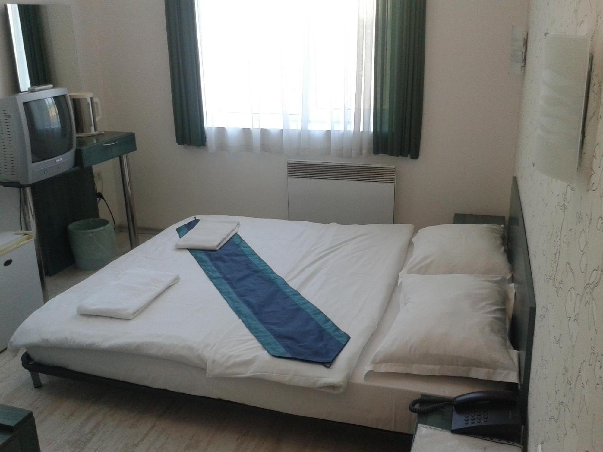 Scotty'S Boutique Hotel — Photos 1